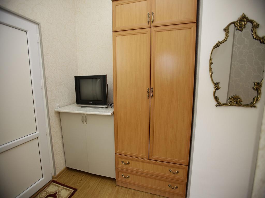 Leila Hotel Tbiliszi Szoba fotó